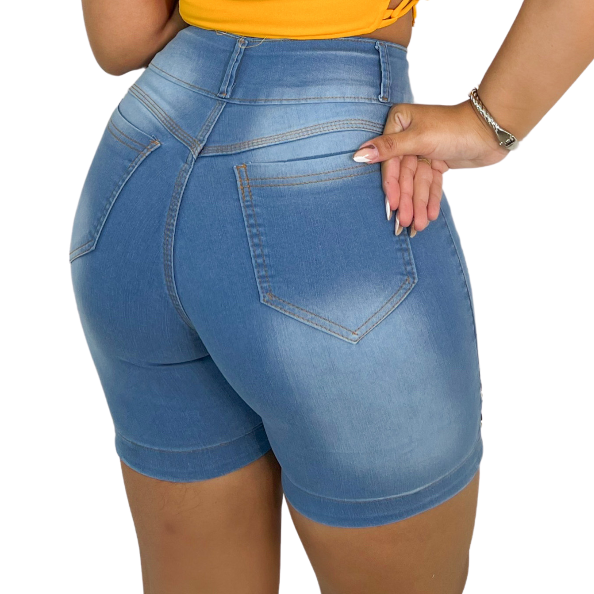 Short Feminino Meia Coxa c/Ilhós e Cintura Alta: Luxuoso